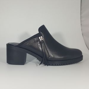 The Flexx Black Leather Mule / Clog